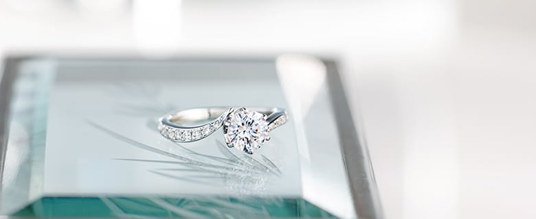 1.0ctの婚約指輪