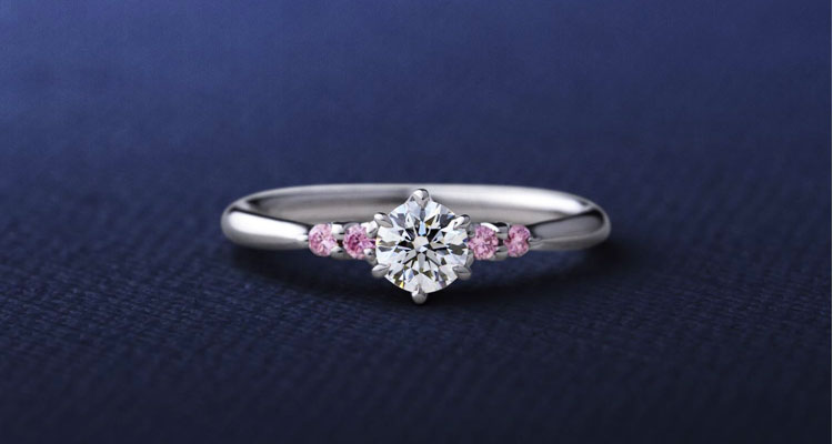 ピンクダイヤモンドの婚約指輪