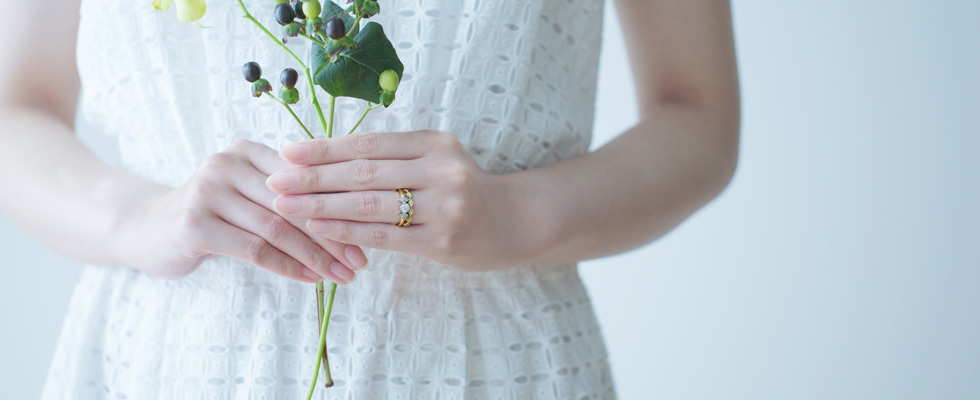 結婚して10年目。やっと婚約指輪をプレゼントできました!画像