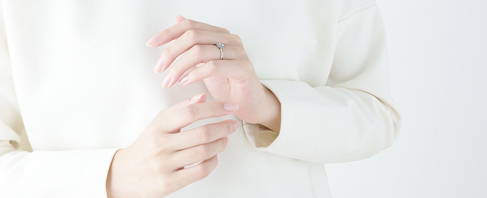 普段使いをしている婚約指輪画像