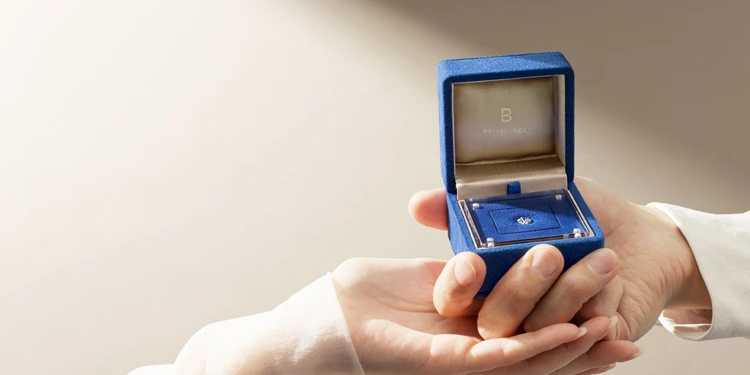 ダイヤモンドでプロポーズ