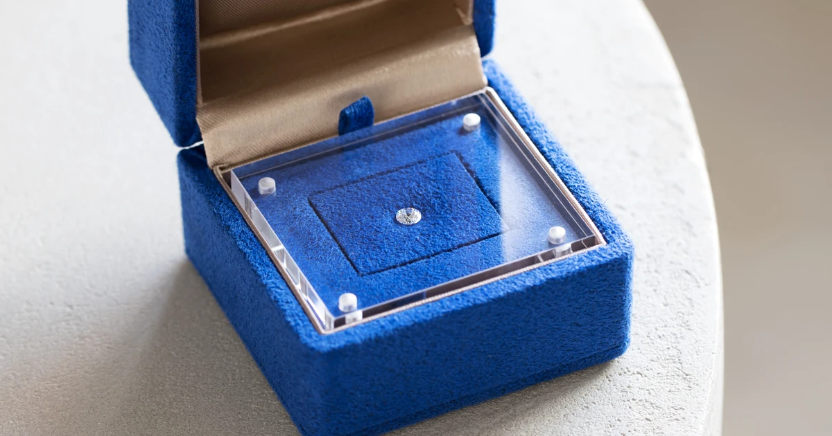 IFのきらめきに心を奪われて。存在感と着けやすさを兼ね備えたプロポーズダイヤモンド