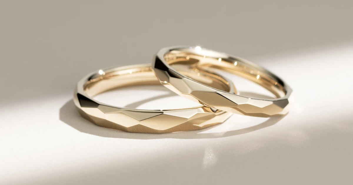 王道感と個性の両立を目指して。二人の理想を叶えたシャンパンゴールドの結婚指輪