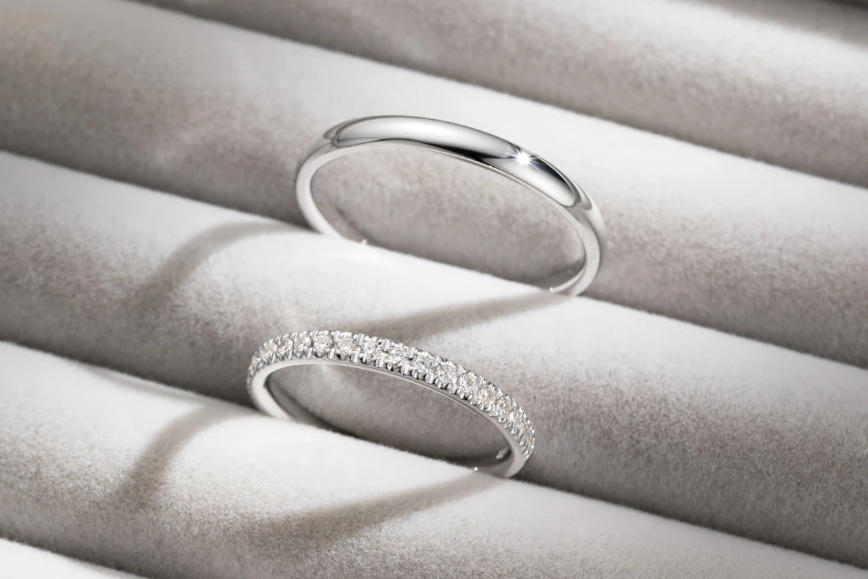 オーバルのフォルムが結ぶ、自然な統一感を持ったペアに