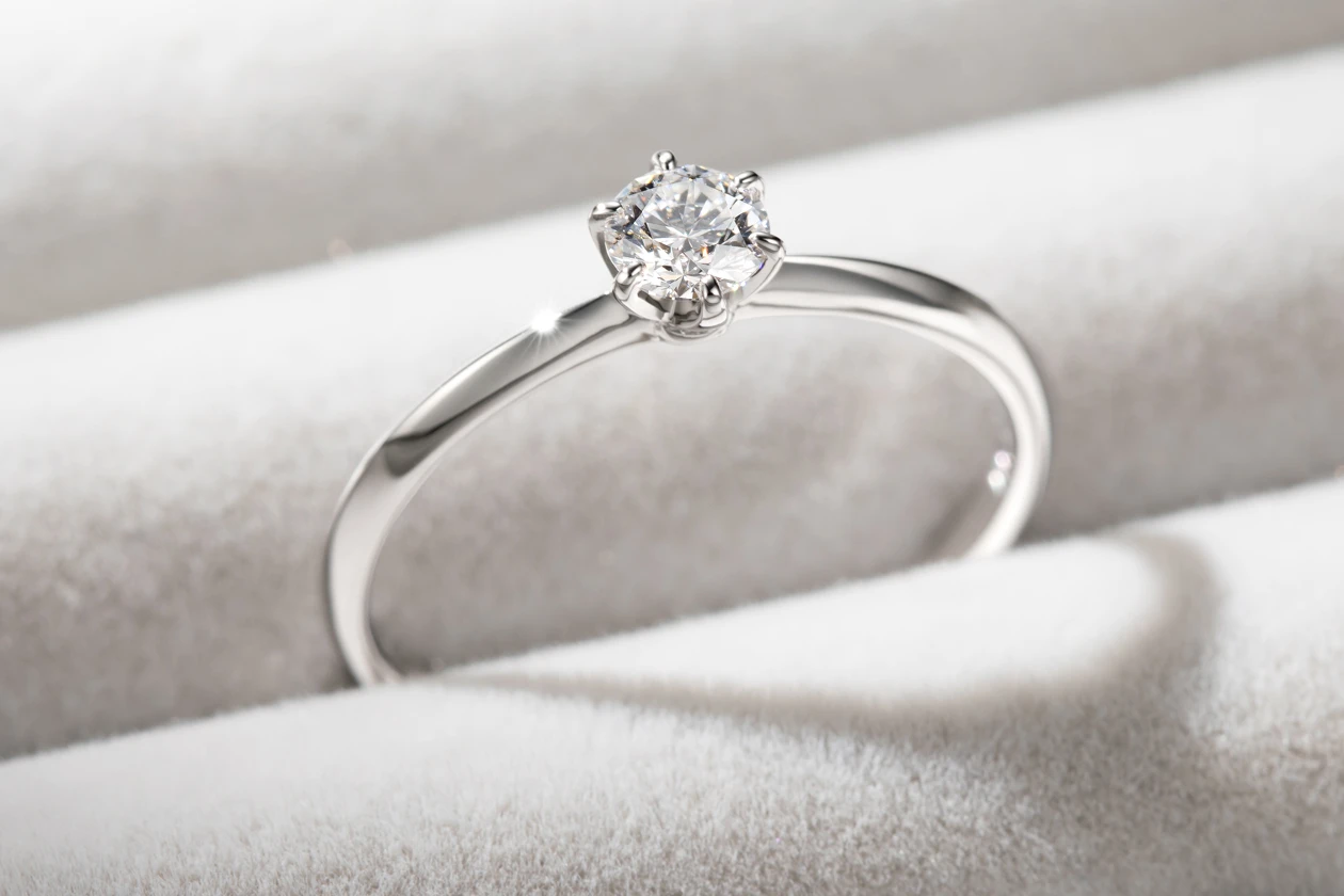 「大きすぎず小さすぎず」を叶えた0.255カラットという選択