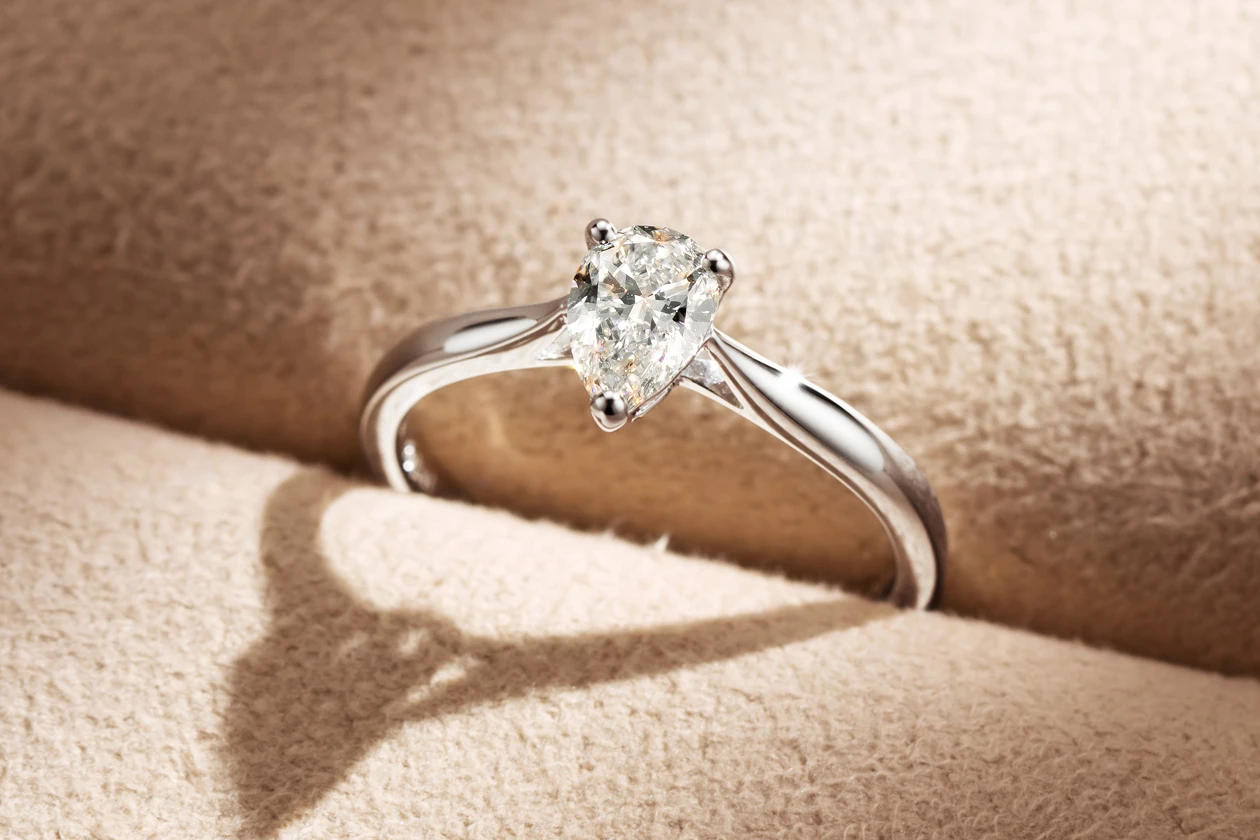 ペアシェイプがもたらす特別な輝き