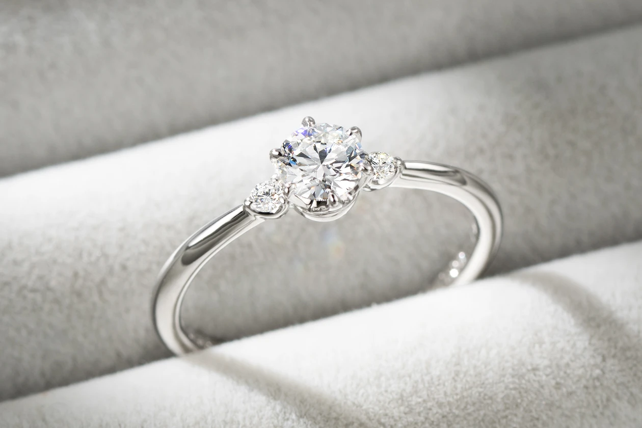 心から好きと思える婚約指輪に