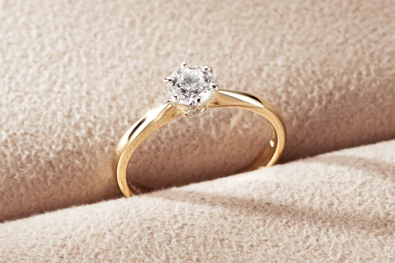 ずっと心惹かれていたシャンパンゴールドで理想を形に