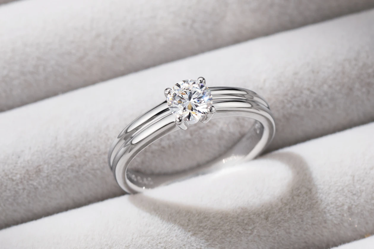 デザインに似合うダイヤモンドを吟味して