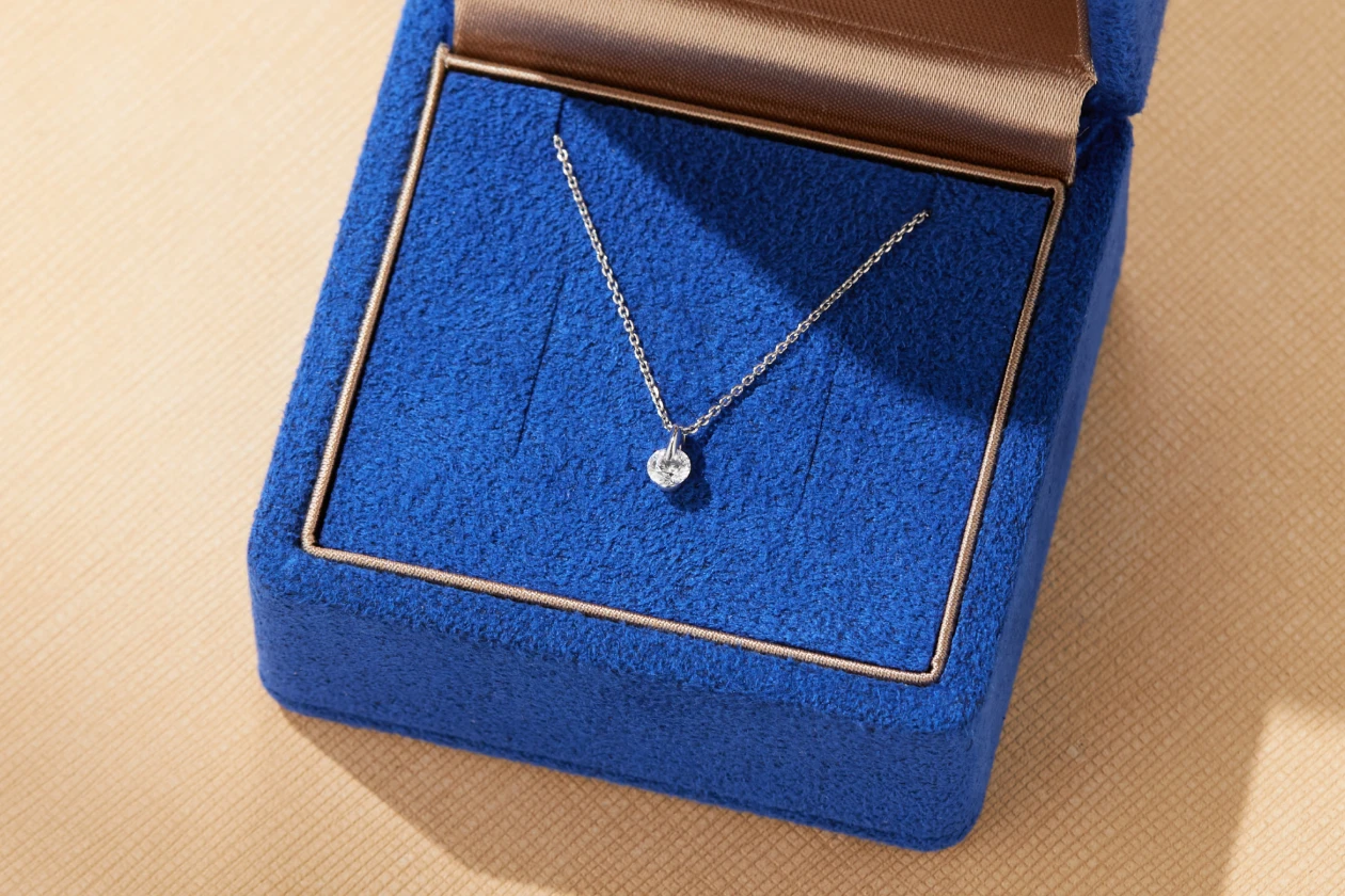 想いを引き立てる「シンプルなデザイン」という決断