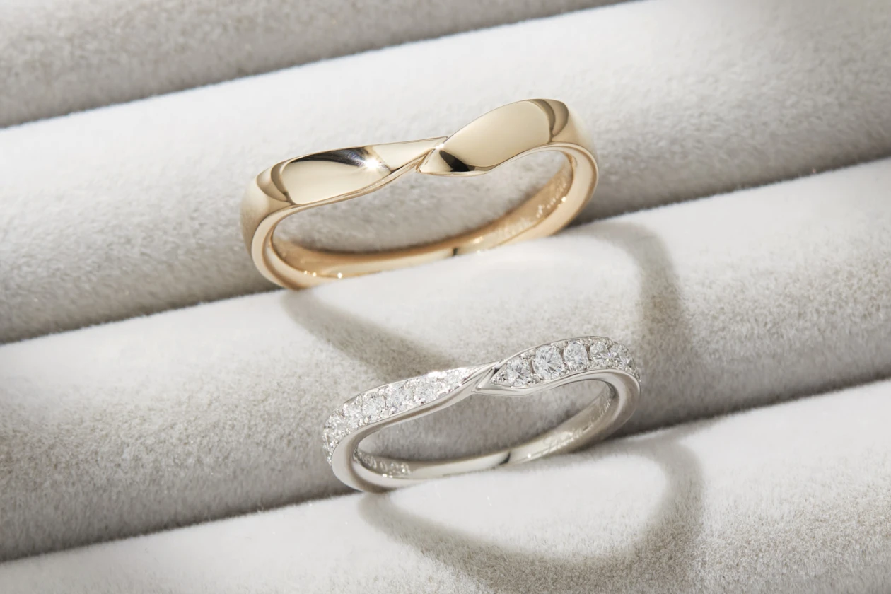 それぞれの好みの色味で、同じデザインを