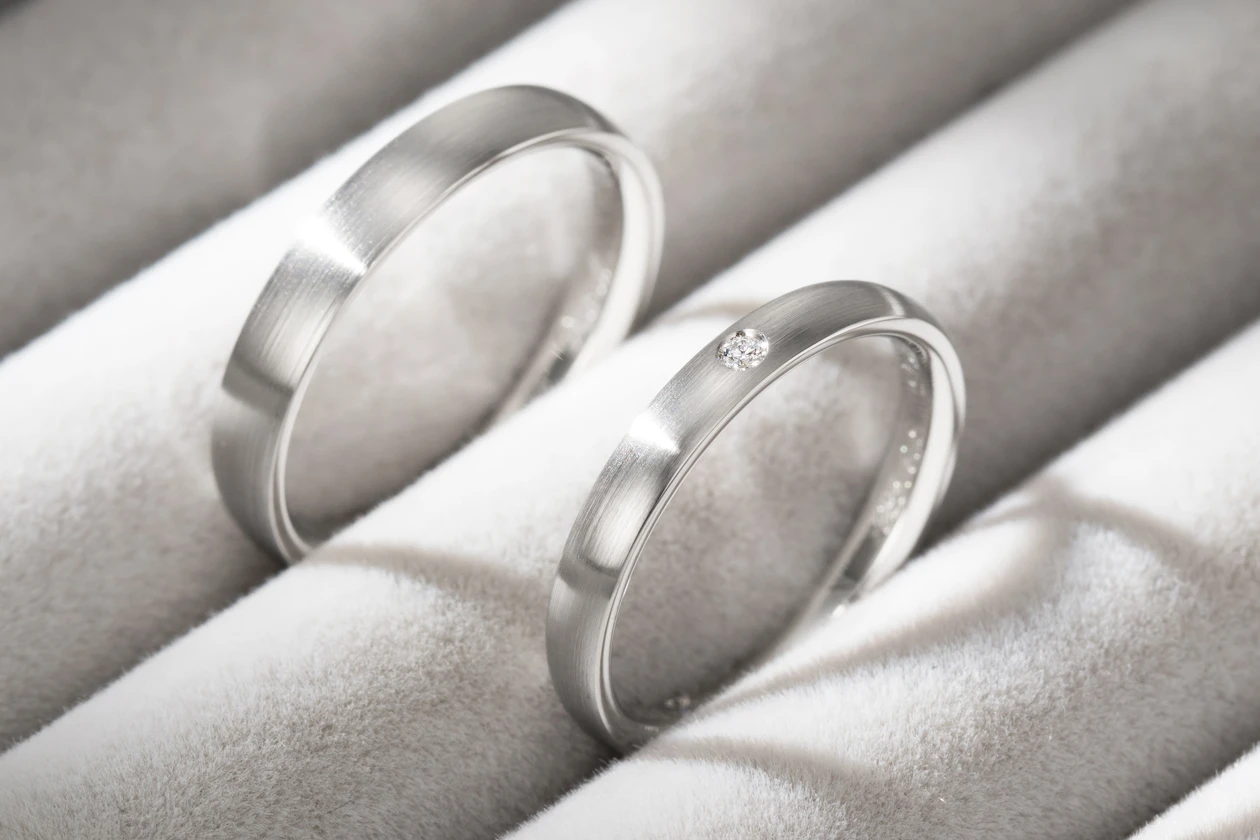 決め手は、マットな質感と人と被らないシンプルさ