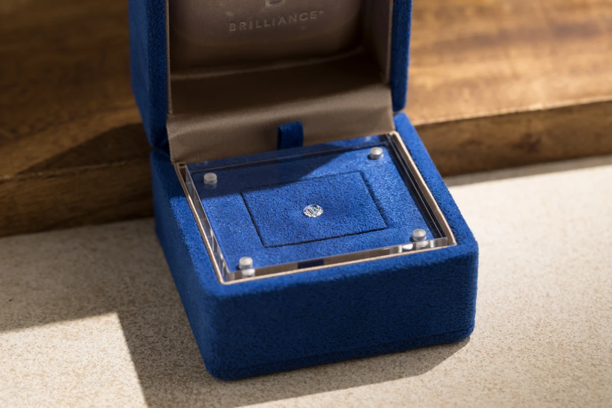 実物を見て選ぶことで確信できた「これが贈りたい」