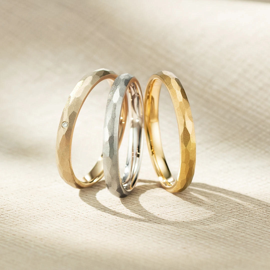 クラフト感を上品に楽しむ職人が一つひとつ生み出す、あたたかく優しい表情